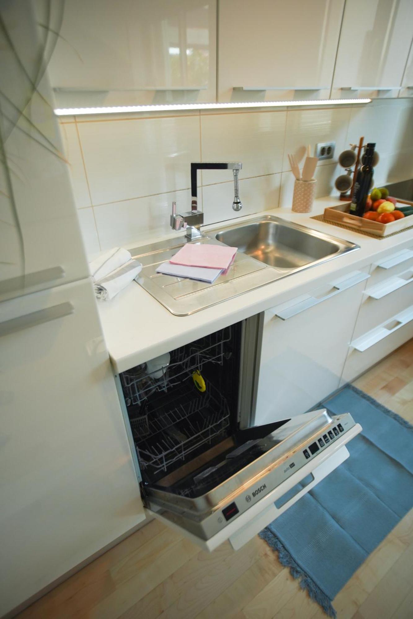 Elly Apartment Анкаран Екстериор снимка