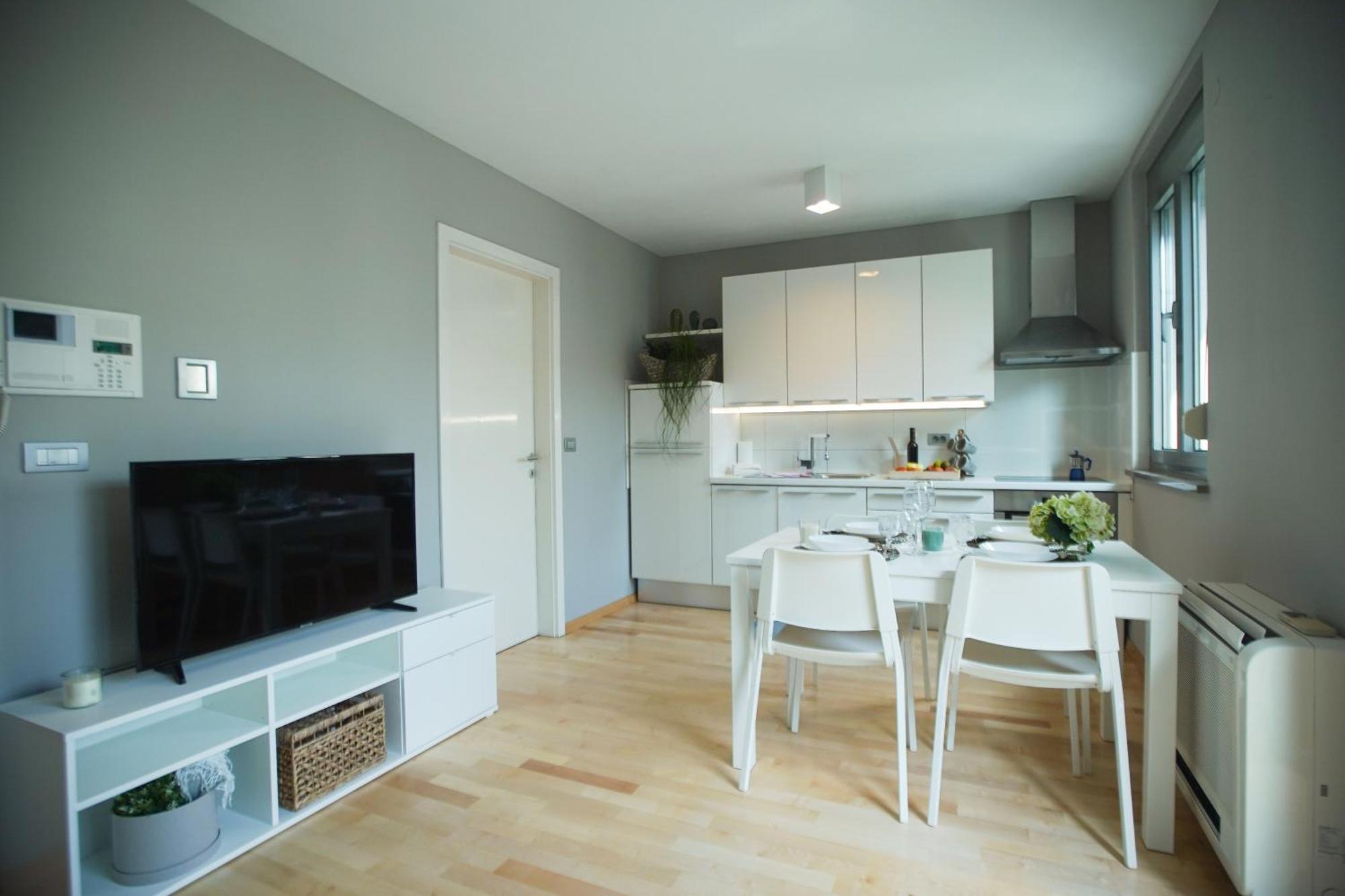 Elly Apartment Анкаран Екстериор снимка