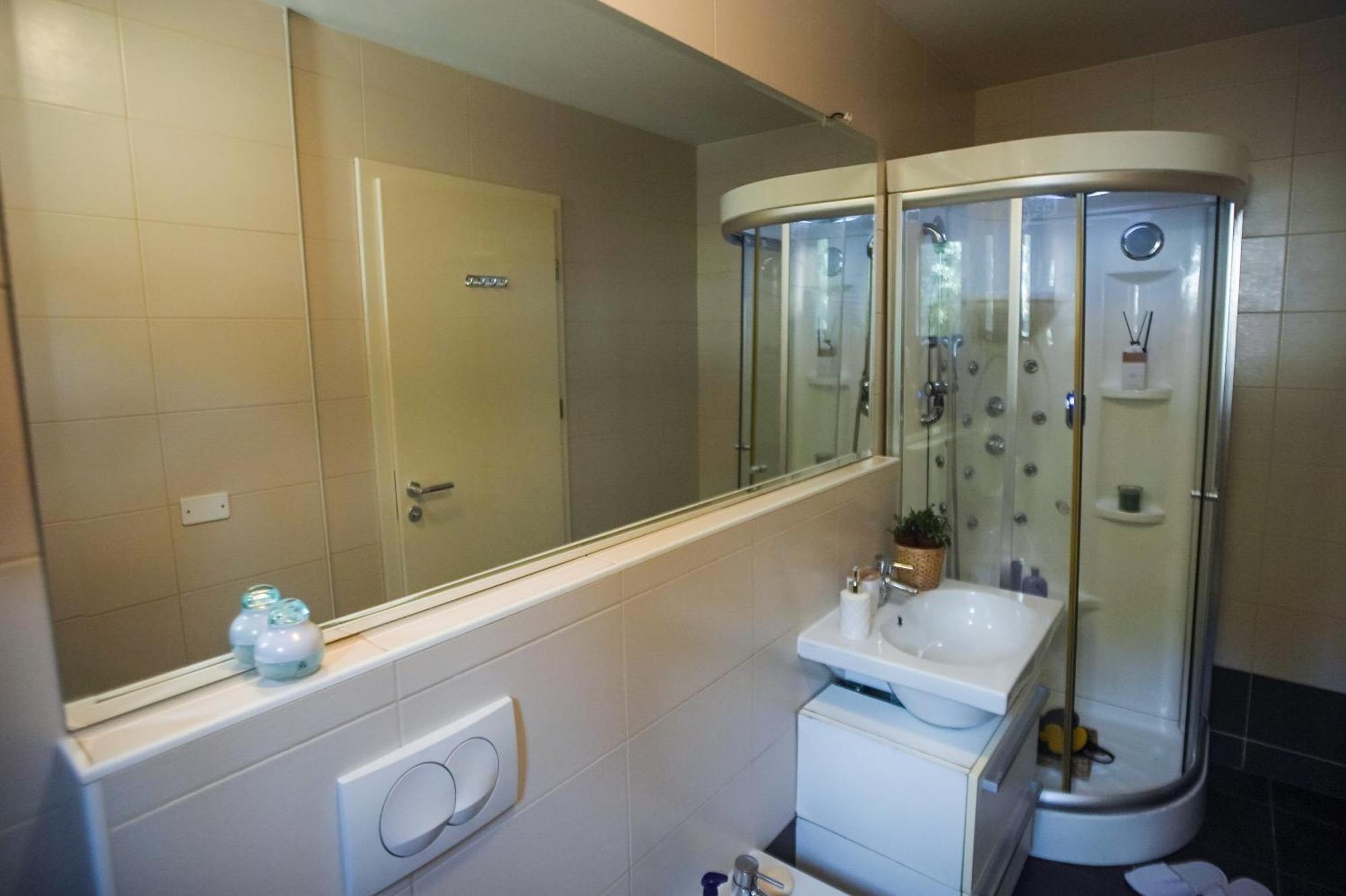 Elly Apartment Анкаран Екстериор снимка